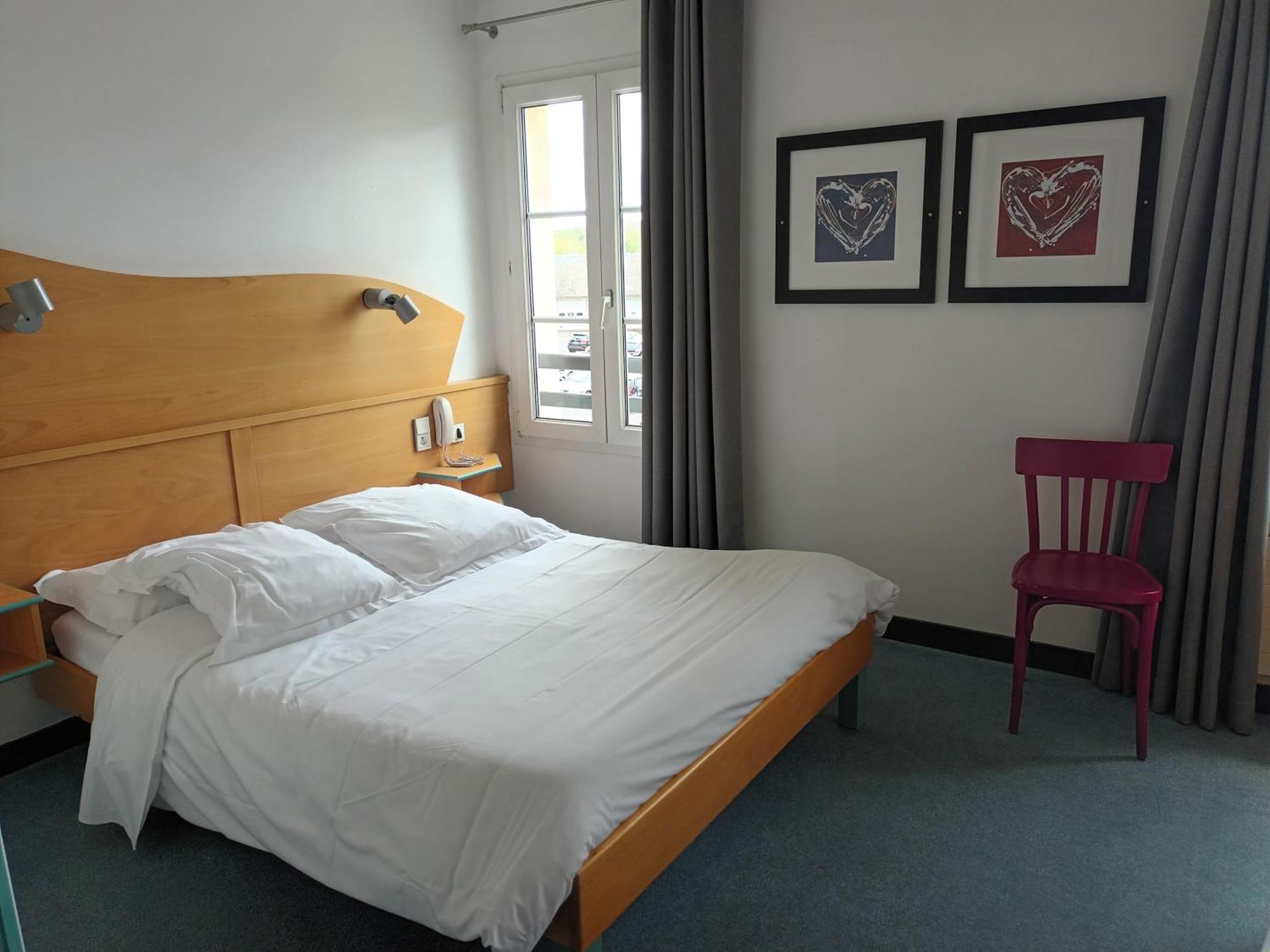 Hotel-Restaurant Logis L'Aubrac לאיול חדר תמונה